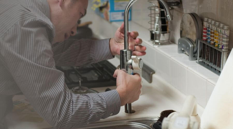 Local expert plumbing services in Larchwood, IA